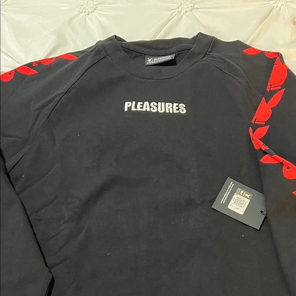 PLEASURES Long Sleeve Playboy Raglan Tee - Picture 9 of 11